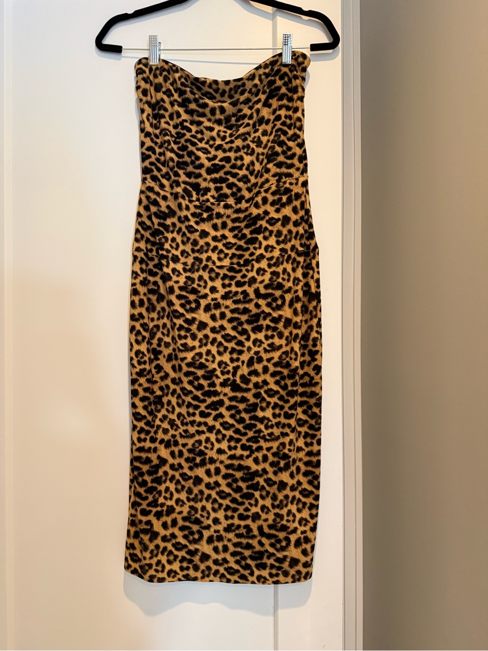Norma Kamali Leopard Print Strapless Midi Dress to Knee - Size M